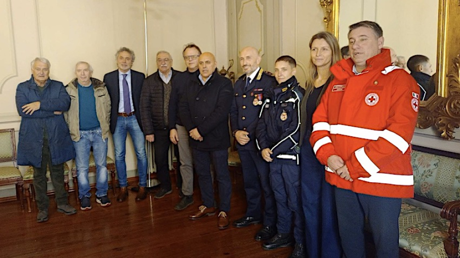 Borgomanero: grazie alla cena della Polizia locale, raccolti fondi per la CRI